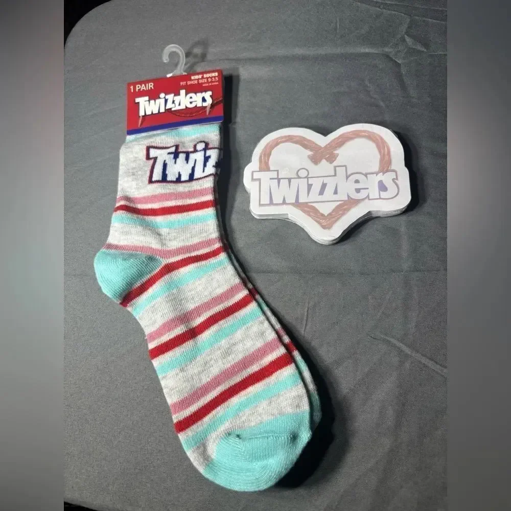 2 pc New Twizzlers Novelty Bundle NWT